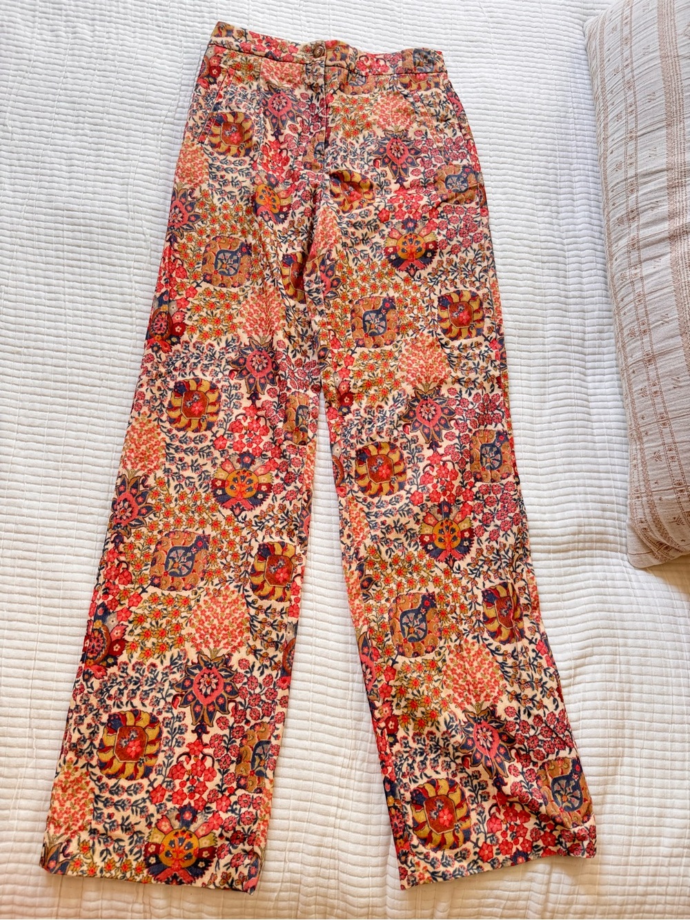 Sezane Floral Wide-Leg Chinos in Red, pink, Blue